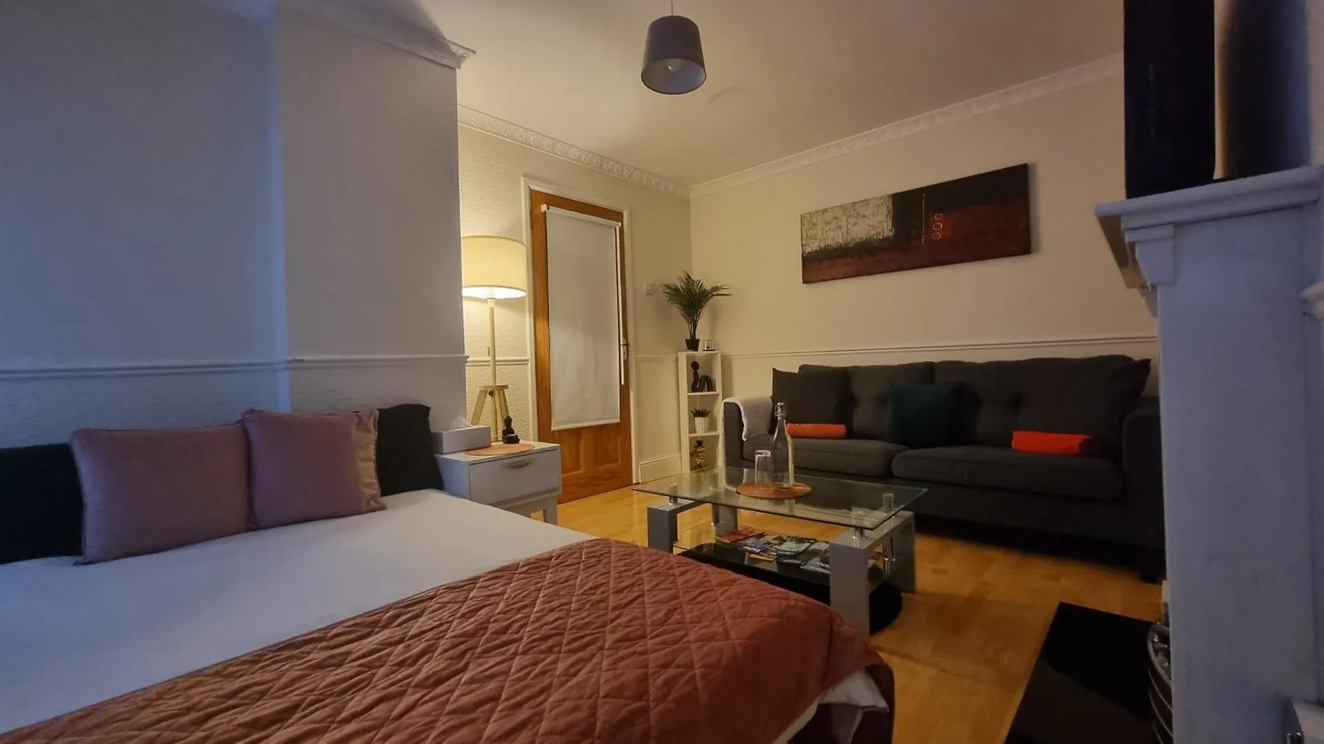 דבלין B&R Place 0*,  אירלנד